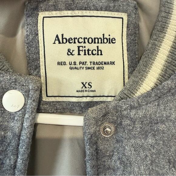Abercrombie & Fitch Varsity Letterman Jacket XS Gray Cream Wool Blend - Picture 2 of 5